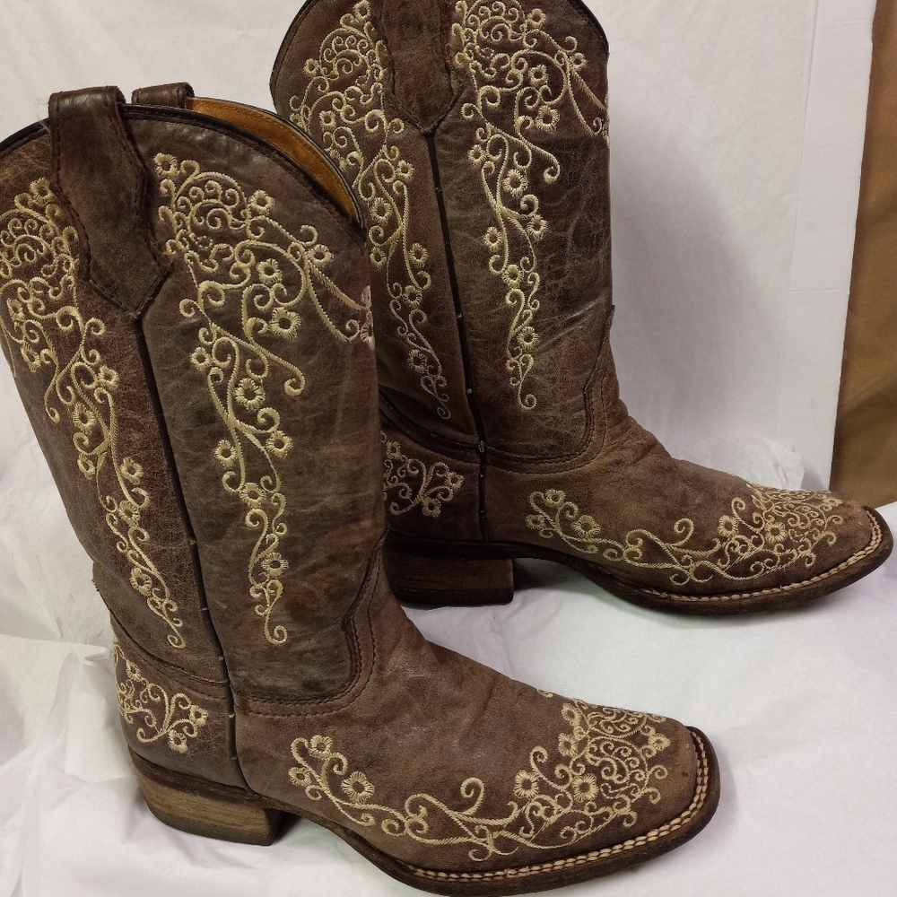 CORRAL Teens Boots Western Leather Bone  Embroidered Cowboy Size 4 Teens